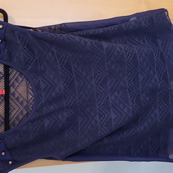 MM sheer lace ladies blouse. - Picture 5 of 10